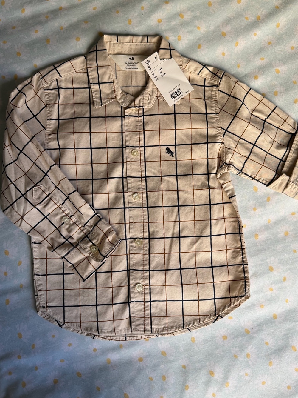 H&M Cream Plaid Long-Sleeve Button-Up Shirt